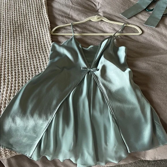 Valentino Intimo Green Satin Chiffon 2 Pc Chemise and Robe. NWOT vintage. - Picture 7 of 13